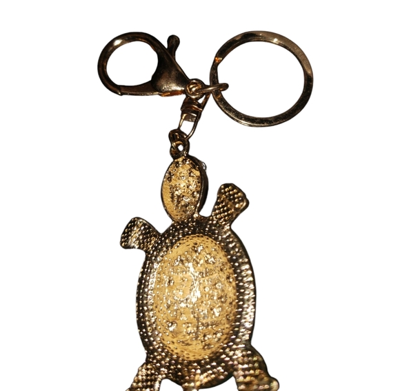TURTLE  FAUX CRYSTAL/GEM KEYCHAIN NWOT. - Picture 2 of 3